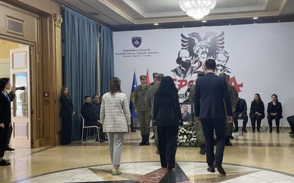 ​Osmani e Konjufca bëjnë homazhe për ish-deputetin Ali Lajçi