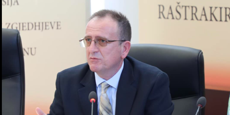 Taravari: I shokuar që Osmani keqpërdori pozicionin për t’ia bërë argatin Serbisë