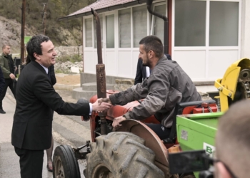 Kurti pas vizitës në veri: Së bashku do të punojmë për një të nesërme të ndritshme