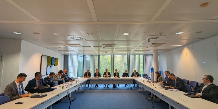 Lajçak thotë se takimi në Bruksel u mbyll me propozim për kompromis