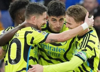 Arsenali fiton në udhëtim ndaj Brightonit dhe rimerr kreun e tabelës