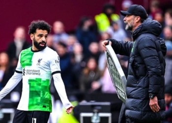 Kloppi dhe Salahi përplasen gjatë ndeshjes