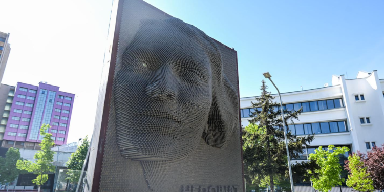 Dhunimet seksuale gjatë luftës pjesë e gjenocidit, të mbijetuarat kërkojnë të mos harrohen