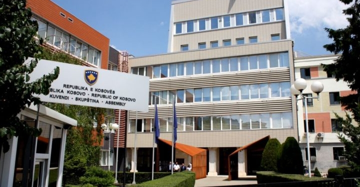 Sot mblidhen shtatë komisione parlamentare