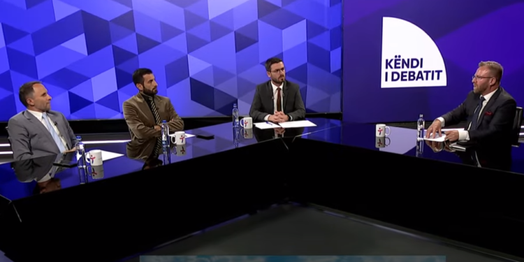 Abazi thotë se Kurti u “shëtit” dy javë në Amerikë me agjendë aspak serioze