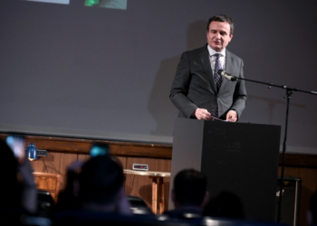 Kurti ndan çmimet për kontribut jetësor të personaliteteve të komunitetit rom