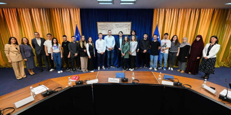 34 të rinj përfitojnë grante për të hapur bizneset e tyre