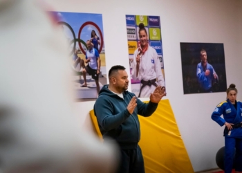 FXHK-ja pret xhudistët nga Panamaja, në Pejë