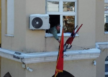 Arifi ndëshkohet nga autoritetet serbe me 55 mijë dinarë për vendosjen e flamurit kombëtar shqiptar