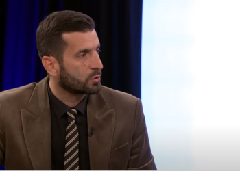 Demhasaj: Çështja e pasaportave, më e rrezikshme se dinari për sovranitetin e Kosovës