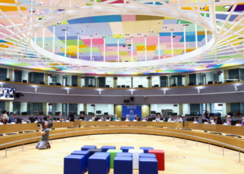 Ambasadorët e BE-së mbështetën liberalizimin e vizave për serbët nga Kosova