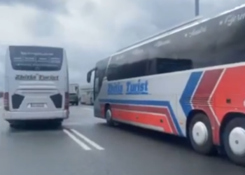 Lirohen autobusët me qytetarë shqiptarë të bllokuar në Serbi