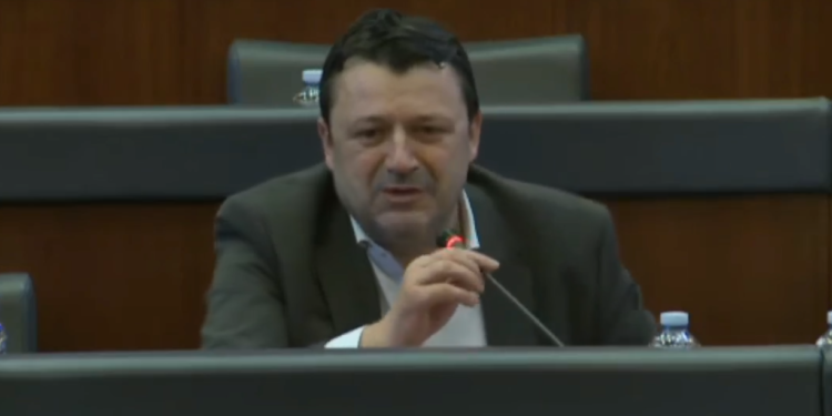 Mungojnë deputetë e qeveri, Beqa kërkon të shkohet në zgjedhje të reja