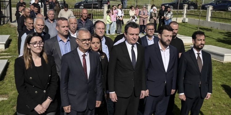 Kurti në Drenicë: Gjaku i martirëve është dritë e lirisë dhe rrënjë e Republikës sonë