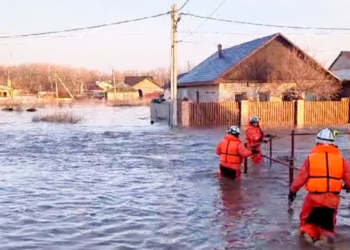 Evakuohen mijëra banorë nga një rajon rus, pas thyerjes së pjesshme të digës