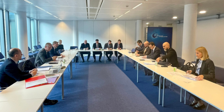 Kosova dhe Serbia vazhdojnë dialogun pas dy javësh në Bruksel