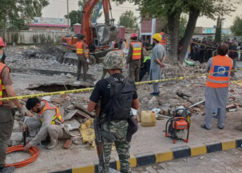 Persona të armatosur vranë shtatë zyrtarë të doganave në Pakistan