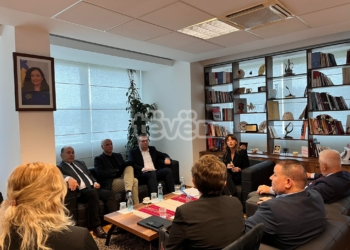 Nis takimi i thirrur nga Haxhiu pas vrasjes së dy grave