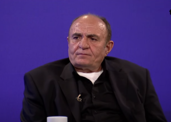 Geci me rrëfim emocional: Adem Jashari figurë emblematike që rrallë gjendet