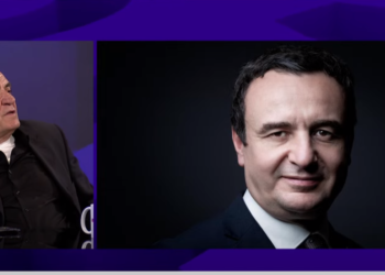 “I bajt me shnet edhe nja 8 vjet në pushtet”, Geci thotë se Kurti është kryeministër në kohën e duhur