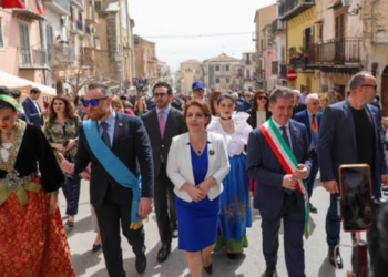 Gërvalla në komunat arbëreshe të Sicilisë, mori pjesë në meshën e Pashkëve