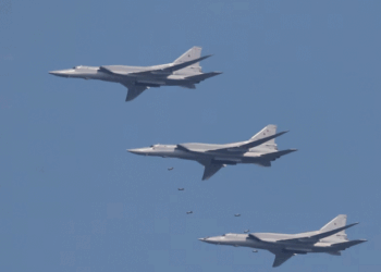 Ukraina thotë se ka rrëzuar një bombardues strategjik të Rusisë