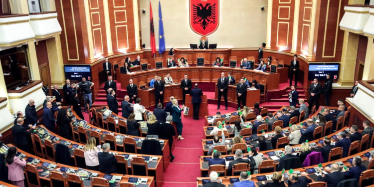 Kuvendi i Shqipërisë miraton Ligjin për amnistinë penale
