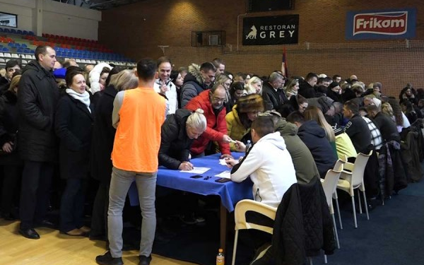 Kryetarët shqiptarë në veri pritet të përfundojnë në tërësi mandatin pas thirrjeve për bojkot të votimit të 21 prillit