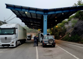 Një serb kaloi ilegalisht kufirin, dërgohet në mbajtje