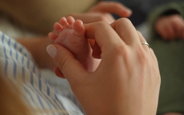 Bie nataliteti në Kosovë, qeverisë i kërkohet ta ketë prioritet shtimin e popullsisë