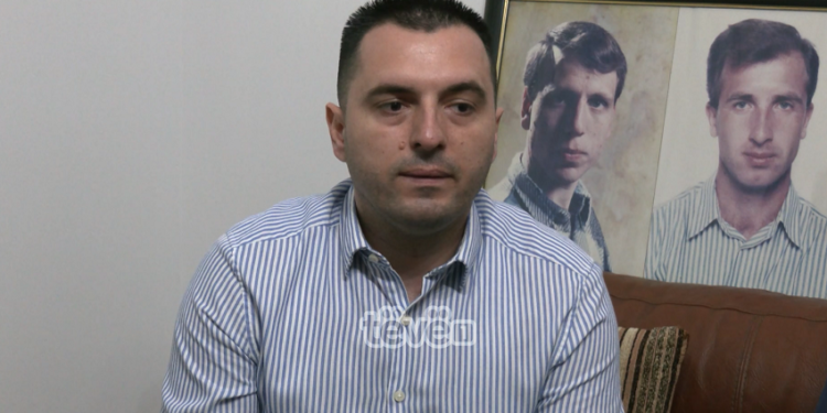 Rezistoi t’ia dorëzonte telefonin zyrtarëve të ZPZ-së, dërgohet në EULEX nipi i dëshmorëve