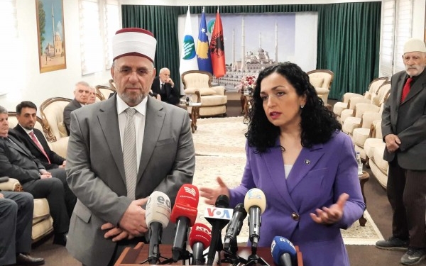 Osmani falënderon BIK-un për kontributin që jep për shtetit dhe familjet në nevojë