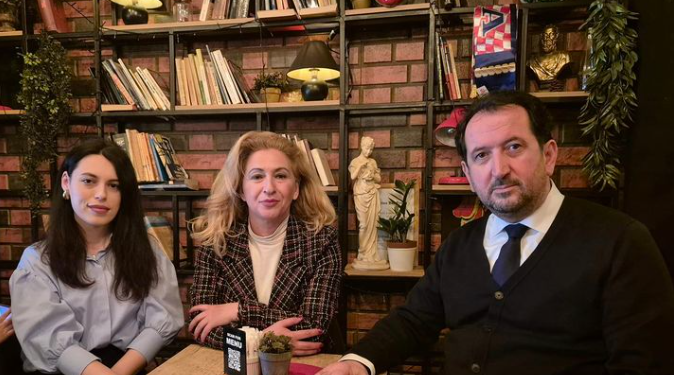 Këshilltari i Kurtit, Bekim Qoku, zyrtarizon garën për zgjedhje në Maqedoninë e veriut