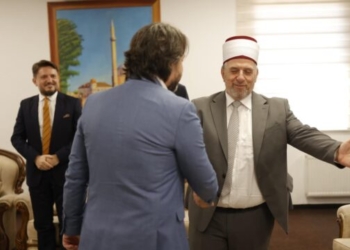 Rama te Myftiu Tërnava: Uroj që kjo festë të sjellë paqe dhe lumturi për të gjithë