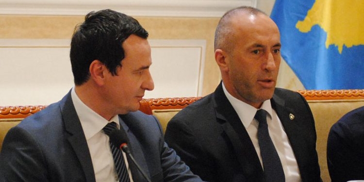 Haradinaj: Vuçiq mban Kurtin në pushtet, ja agjenda ruse që mbështet kryeministri