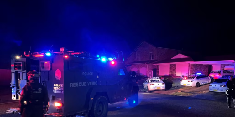 Një peshkop dhe disa persona plagosen në një kishë në Sidnej