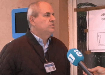 Asnjë votues në Zveçan, gjashtë orë pas hapjes së votimit