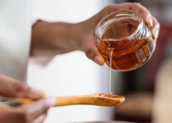 Kur është koha më e mirë për të konsumuar mjaltë? 