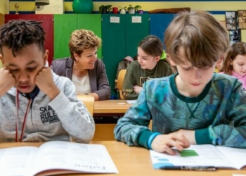 Ky është qyteti zviceran që po planifikon të heq notat në shkollë nga viti i ardhshëm