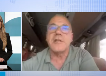 “Pasagjerët kishin frikë”, flasin nga kompania turistike që u ndalua në kufi me Serbinë