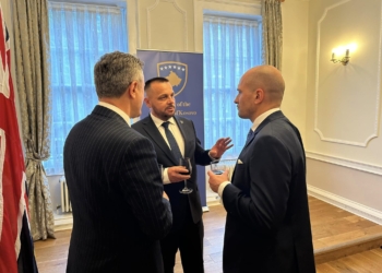 Maqedonci takon ambasadorin e Londrës, flasin për fushën e mbrojtjes dhe sigurisë