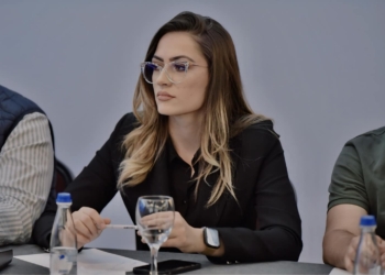 Tasholli e bindur në pafajësinë e dy familjarëve të dyshuar për nxitjen e vrasjes së të riut