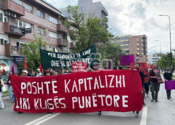 Kolektivi Feminist marshojnë “për shoqëri të lirë dhe të barabartë”