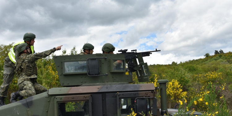 Regjimenti i Tretë i Komandës së Forcave përfundon ushtrimin me municion luftarak