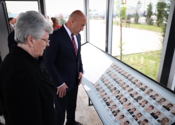 Haradinaj kujton Betejën e Çabratit: Krenar që kisha bashkëluftëtarë si heronjtë gjakovarë