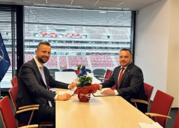 Maqedonci takon në Varshavë ministrin polak të Mbrojtjes, flasin për sigurinë në Kosovë