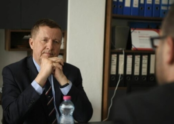 Ambasadori i BE-së shpreh shqetësim për kërcënimet ndaj gazetarëve