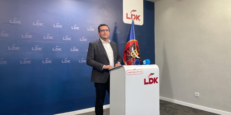 LDK e gatshme për zgjedhje: Mënyra e vetme është të shkarkohet Kurti