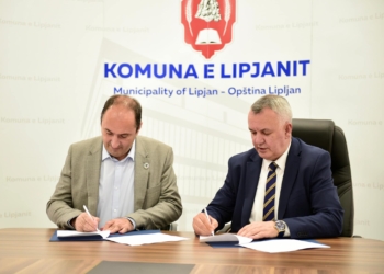 Aliu nënshkruan memorandum për ndërtimin e urës mbi lumin Sitnica