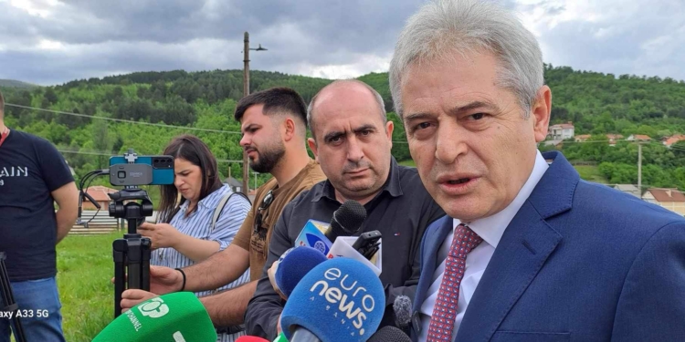 Ahmeti: VLEN do të marrë goditje të forta, në mbrëmje do ta dorëzojnë peshqirin